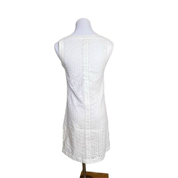 Francesca's Sleeveless Eyelet Lace White Lined  Sheath Dress SMALL Vanilla Girl - Picture 3 of 15